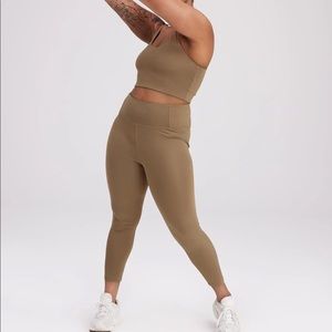 Girlfriend Collective Beachwood Set